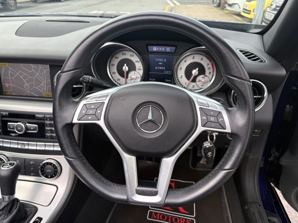 Used Mercedes-Benz SLK 2012 for sale - 77521232: Photo 22