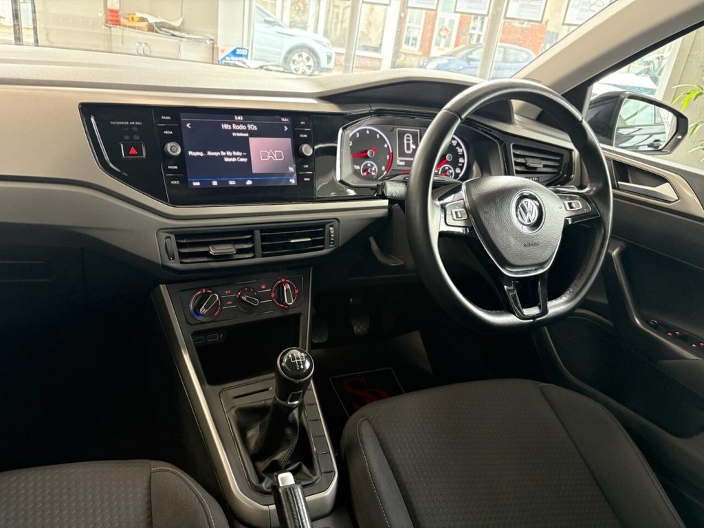 Used Volkswagen Polo 2018 for sale - 76202749: Photo 18