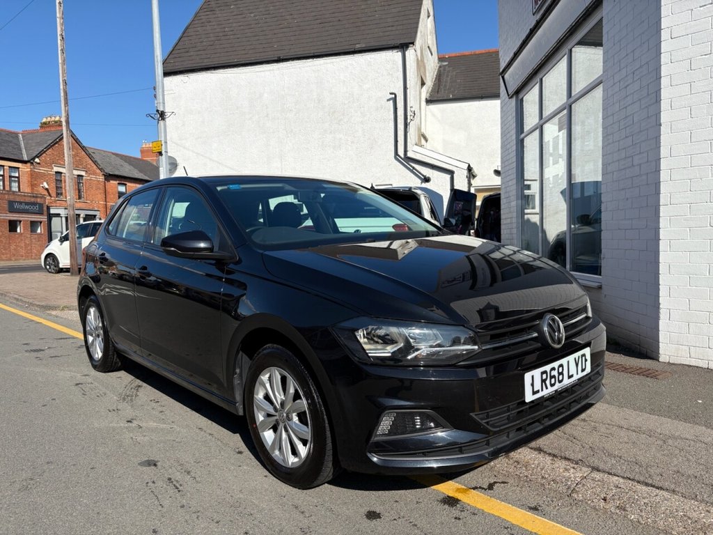 Used Volkswagen Polo 2018 for sale - 76202749: Photo 2