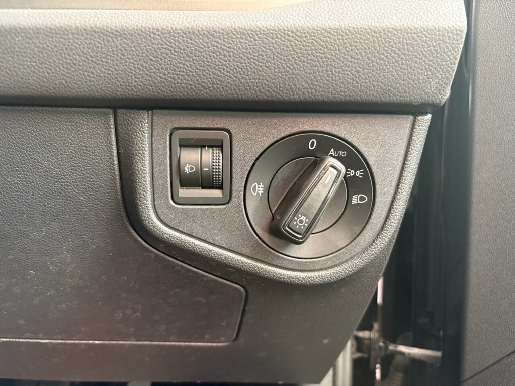 Used Volkswagen Polo 2018 for sale - 76202749: Photo 27