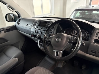 Used Volkswagen Transporter 2014 for sale - 75947820: Photo