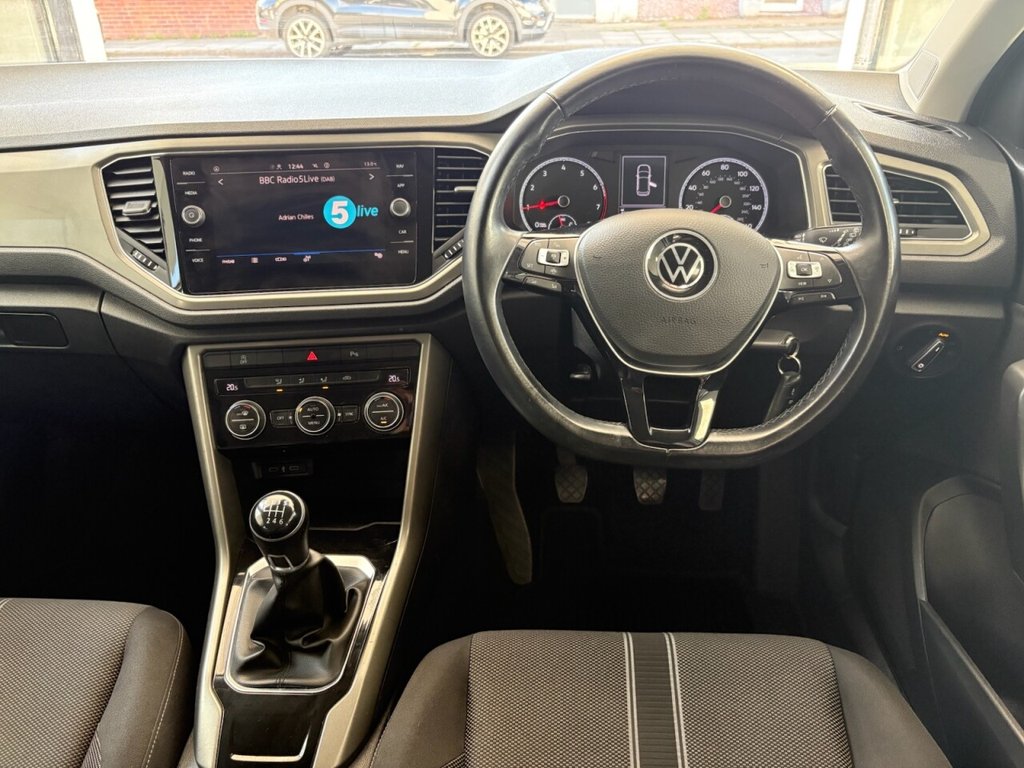 Used Volkswagen T-Roc 2021 for sale - 76018906: Photo 14