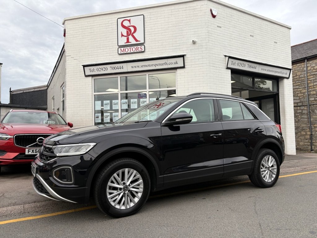 Used Volkswagen T-Roc 2022 for sale - 76111976: Photo 1