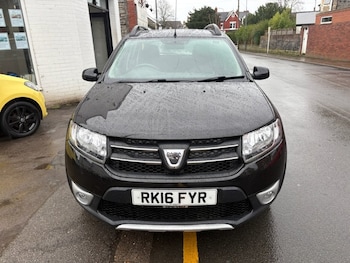 Used Dacia Sandero Stepway 2016 for sale - 77976518: Photo