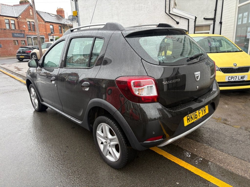 Used Dacia Sandero Stepway 2016 for sale - 77976518: Photo 6