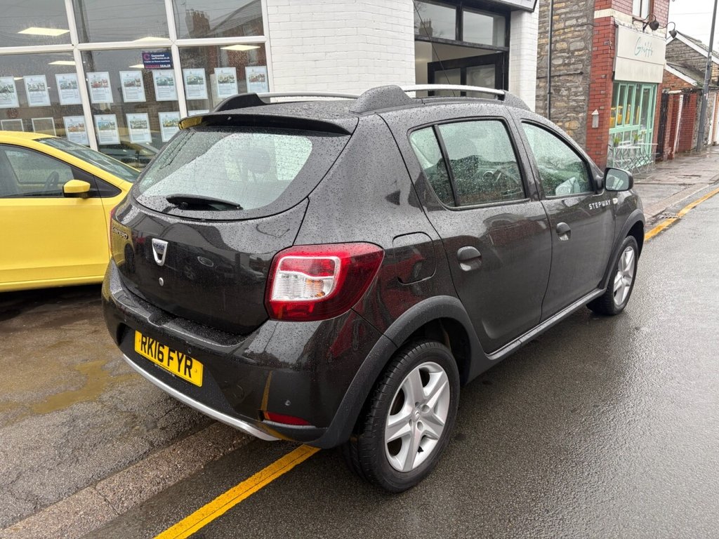 Used Dacia Sandero Stepway 2016 for sale - 77976518: Photo 8