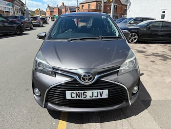 Used Toyota Yaris 2015 for sale - 78597905: Photo