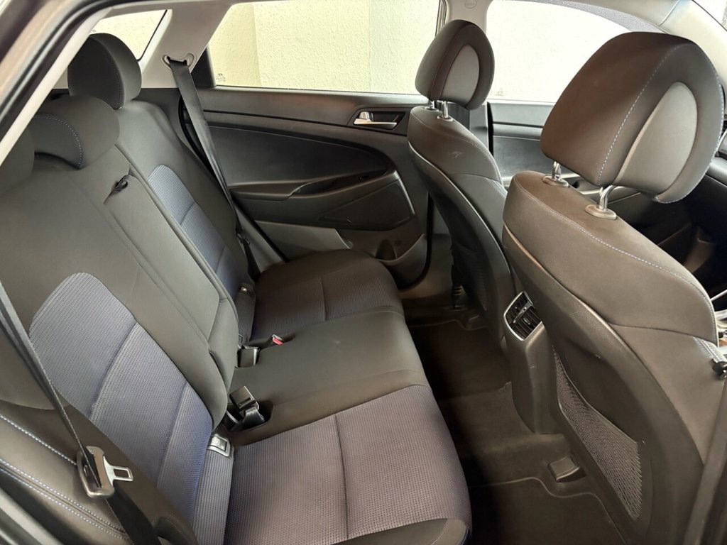 Used Hyundai TUCSON 2017 for sale - 76132361: Photo 15