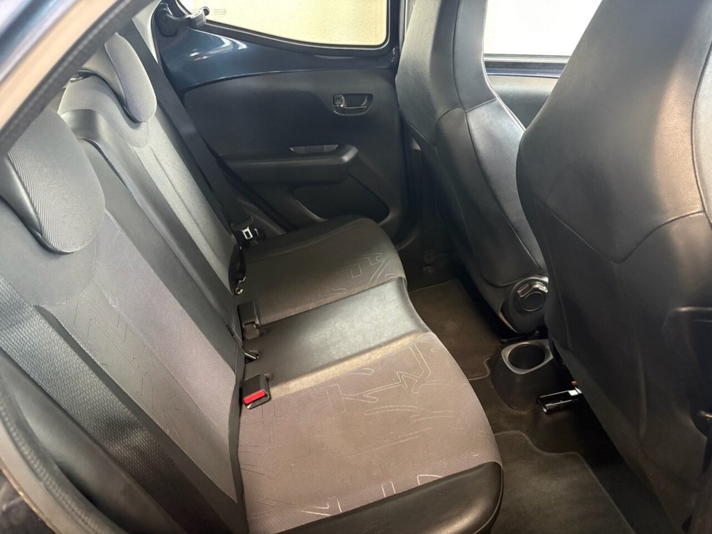 Used Toyota AYGO 2015 for sale - 77072807: Photo 14