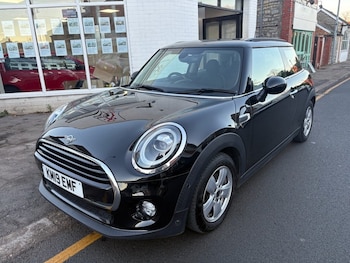 Used MINI Hatch 2019 for sale - 77111220: Photo