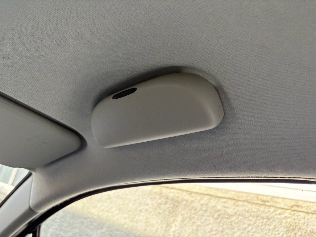 Used Vauxhall Agila 2011 for sale - 77967269: Photo 24