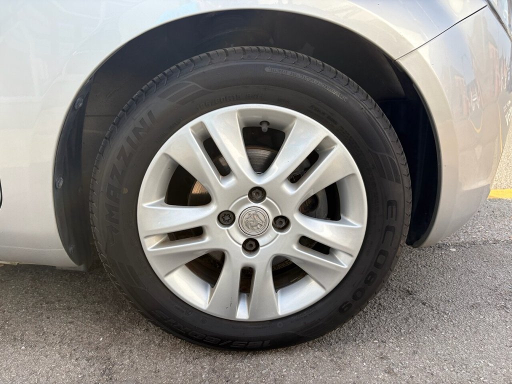 Used Vauxhall Agila 2011 for sale - 77967269: Photo 25