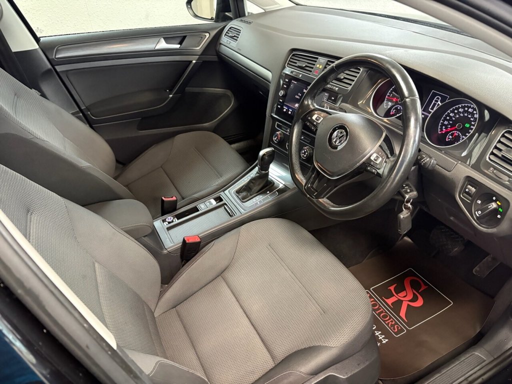 Used Volkswagen Golf 2017 for sale - 76559040: Photo 11