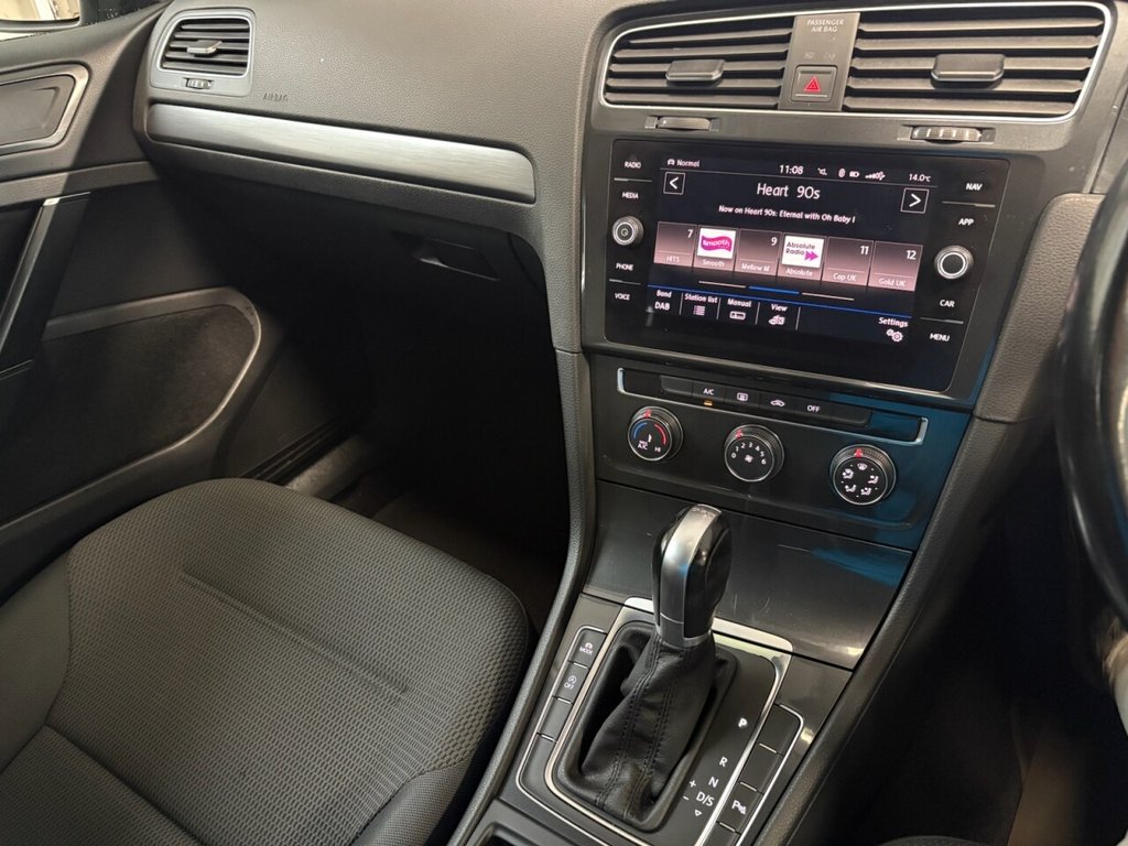 Used Volkswagen Golf 2017 for sale - 76559040: Photo 21