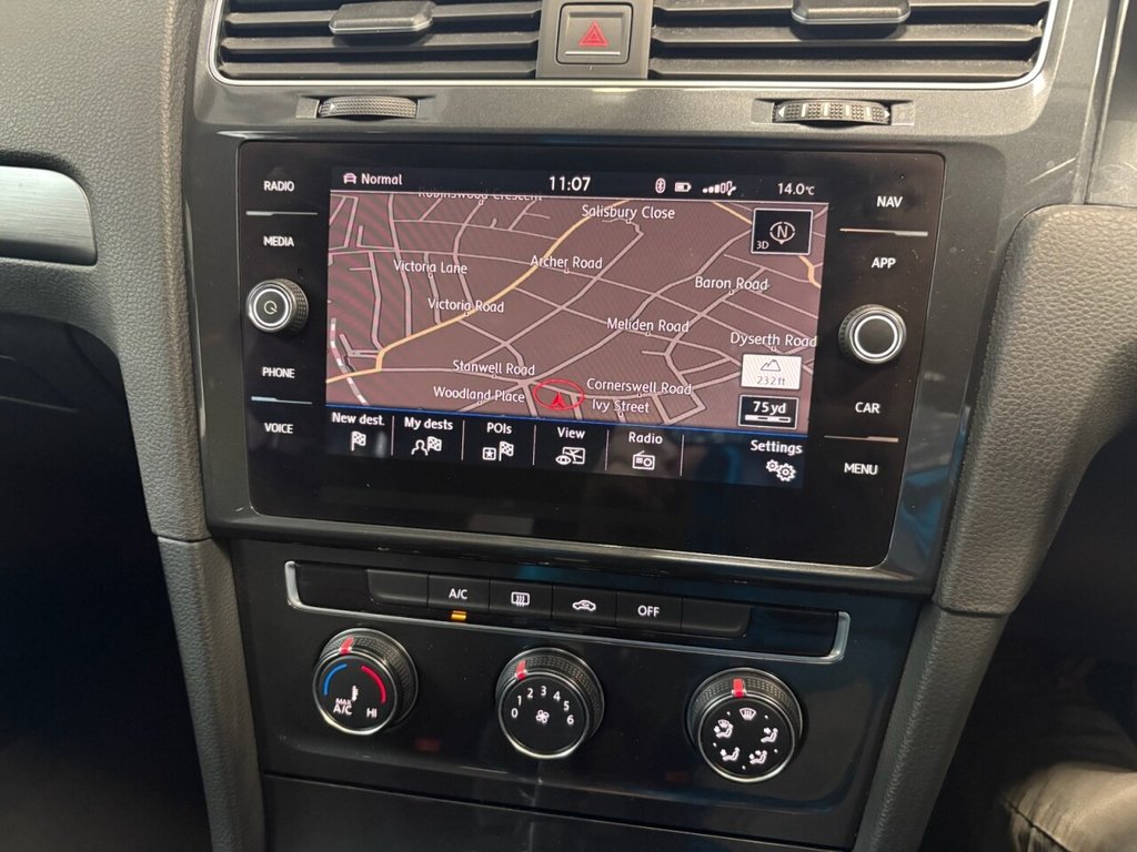 Used Volkswagen Golf 2017 for sale - 76559040: Photo 25