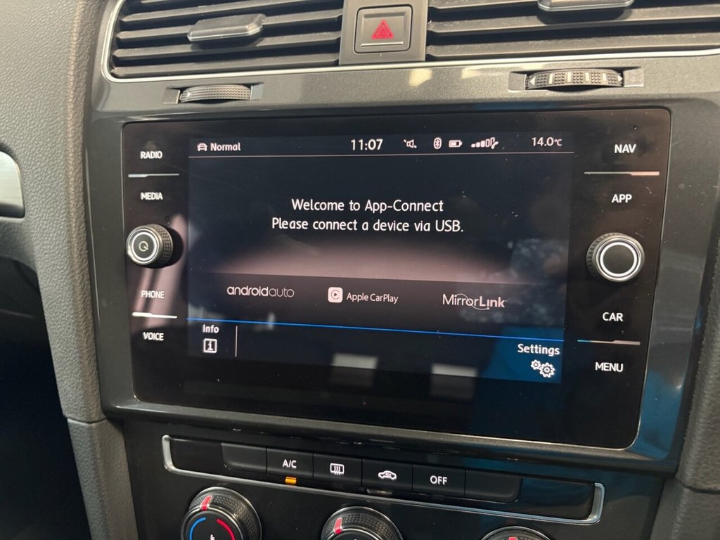 Used Volkswagen Golf 2017 for sale - 76559040: Photo 27