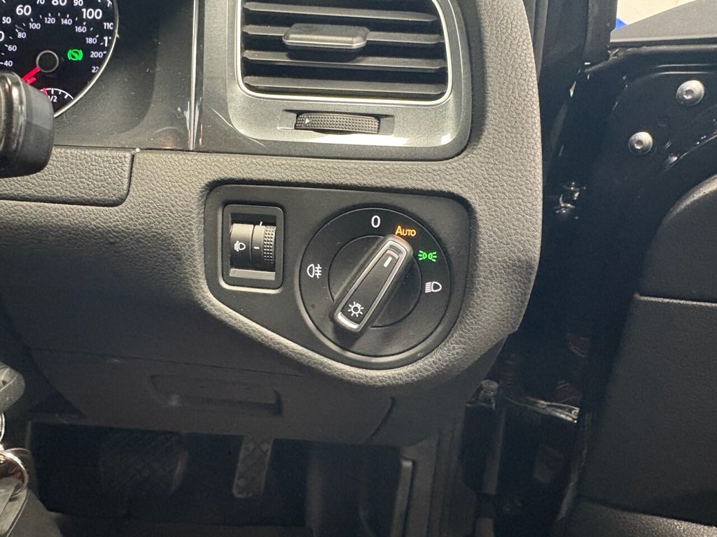 Used Volkswagen Golf 2017 for sale - 76559040: Photo 28