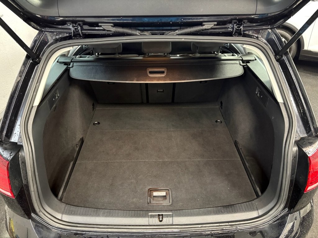 Used Volkswagen Golf 2017 for sale - 76559040: Photo 31