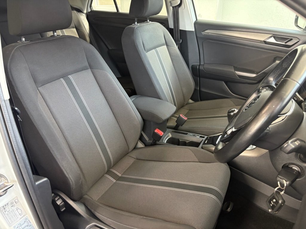 Used Volkswagen T-Roc 2021 for sale - 76604524: Photo 11