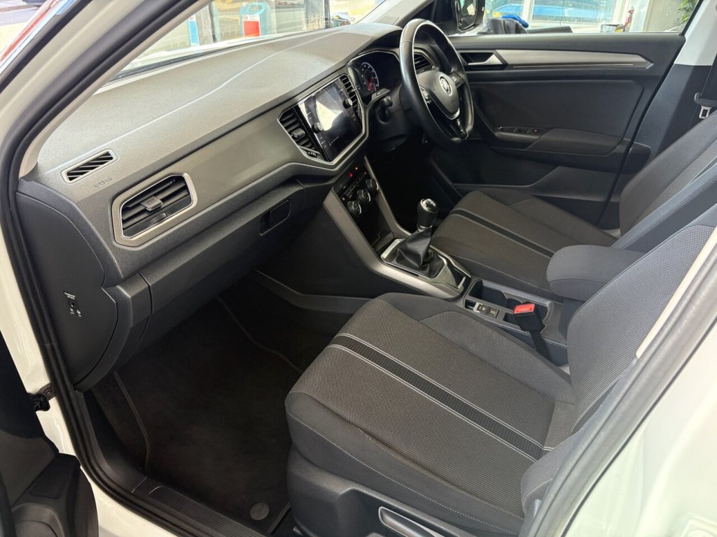 Used Volkswagen T-Roc 2021 for sale - 76604524: Photo 12