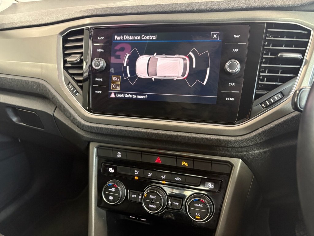 Used Volkswagen T-Roc 2021 for sale - 76604524: Photo 20