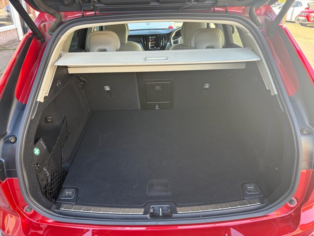 Used Volvo XC60 2018 for sale - 76068773: Photo 20