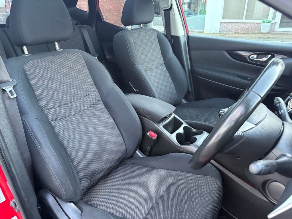 Used Nissan Qashqai 2014 for sale - 76642296: Photo 11