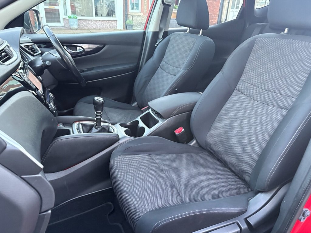 Used Nissan Qashqai 2014 for sale - 76642296: Photo 13