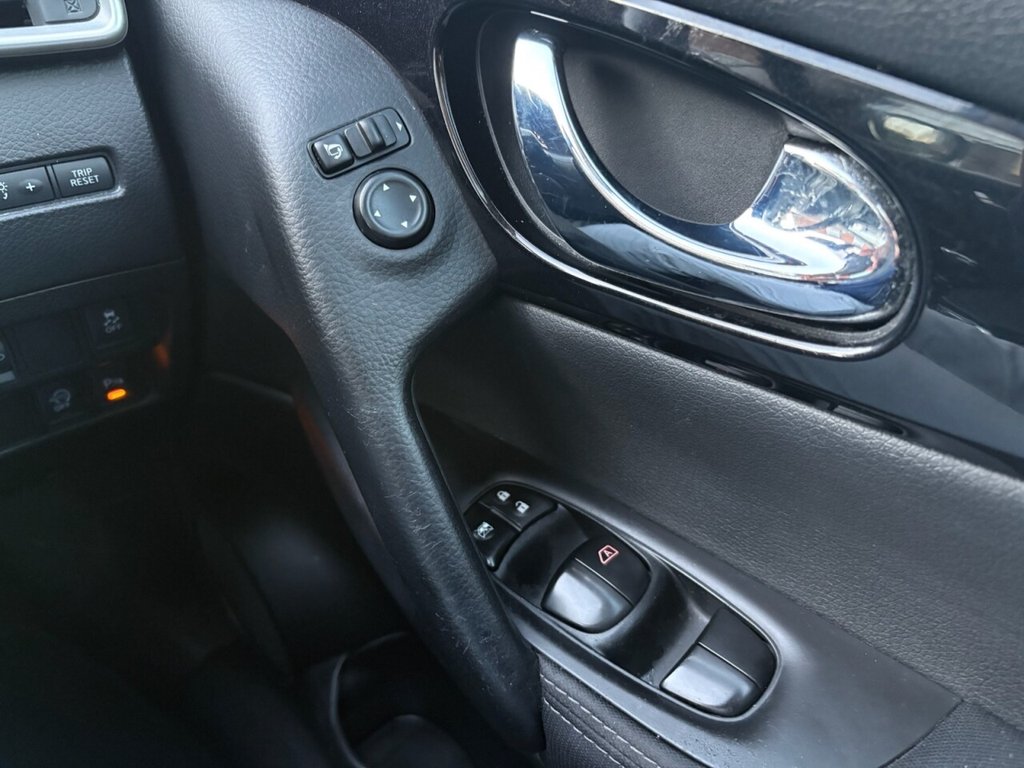 Used Nissan Qashqai 2014 for sale - 76642296: Photo 28