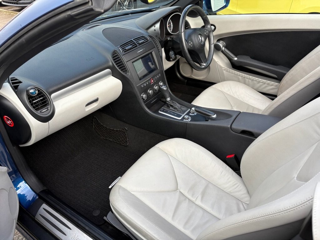 Used Mercedes-Benz SLK 2008 for sale - 77642314: Photo 12