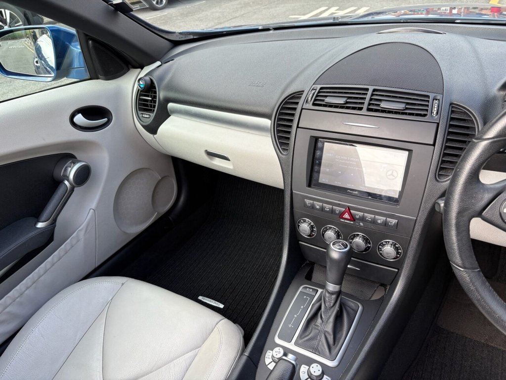 Used Mercedes-Benz SLK 2008 for sale - 77642314: Photo 17