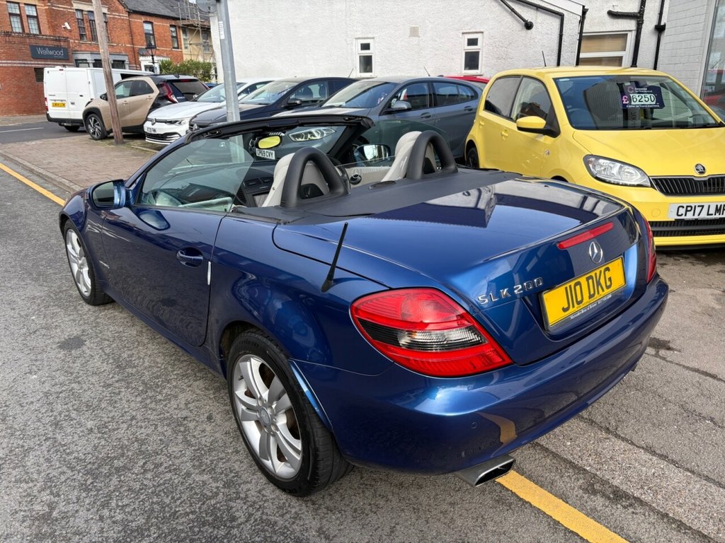Used Mercedes-Benz SLK 2008 for sale - 77642314: Photo 6