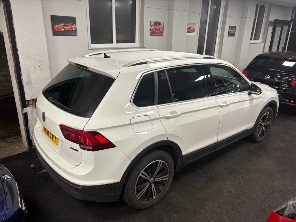 Used Volkswagen Tiguan 2018 for sale - 76962437: Photo 2