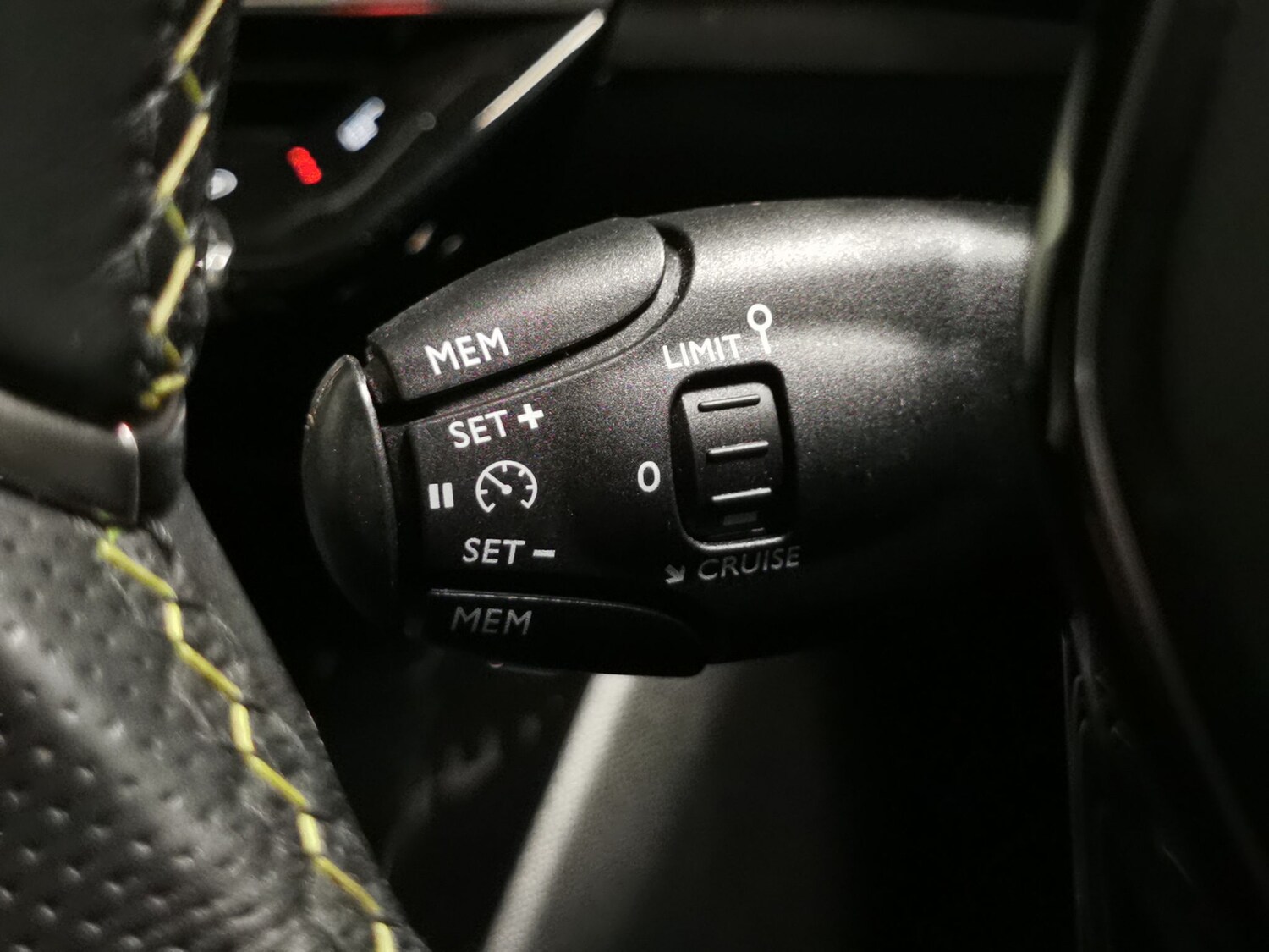 Used Peugeot 2008 2022 for sale - 77648500: Photo 19