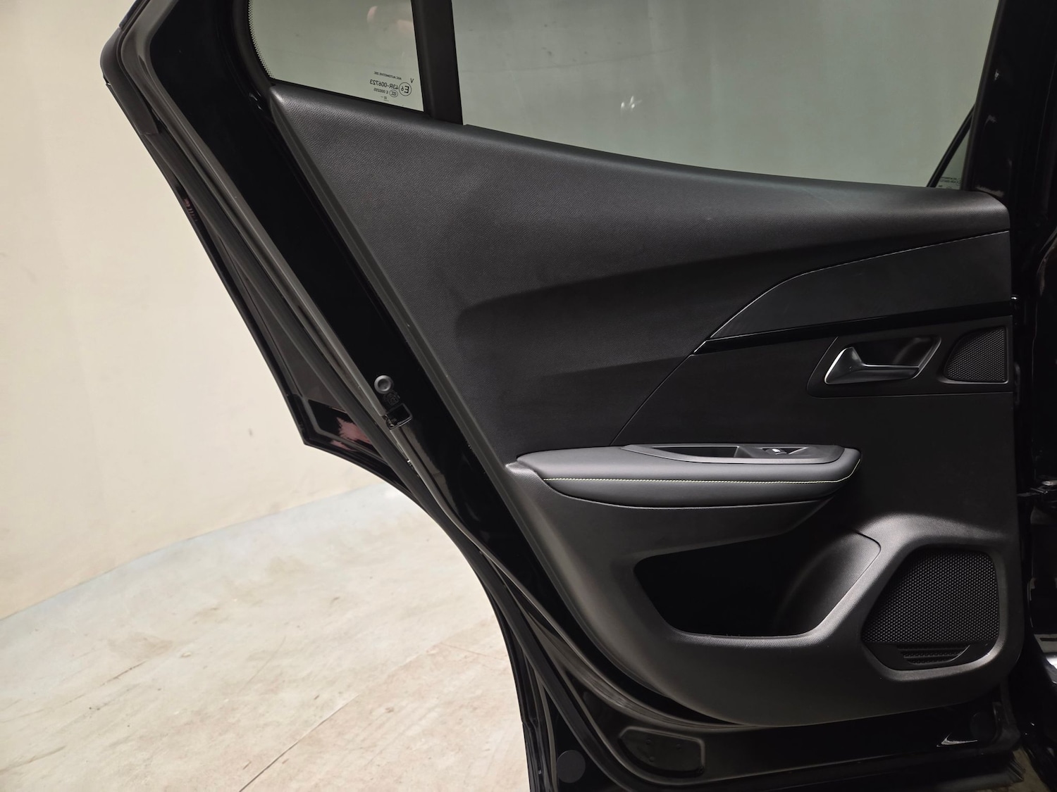 Used Peugeot 2008 2023 for sale - 77542920: Photo 28