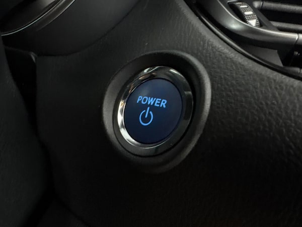 Used Toyota C-HR 2023 for sale - 76310224: Photo 21