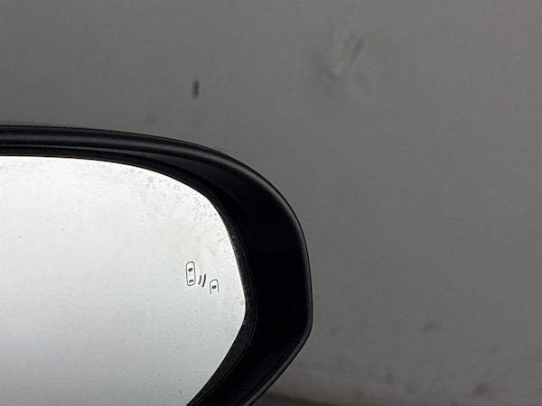 Used Toyota C-HR 2023 for sale - 76310224: Photo 31