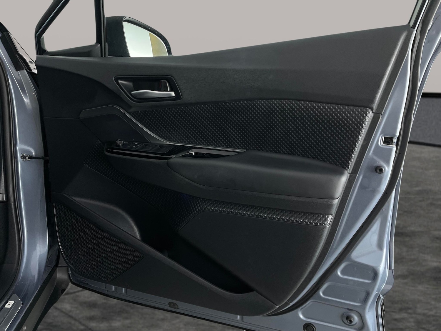 Used Toyota C-HR 2022 for sale - 77797249: Photo 29