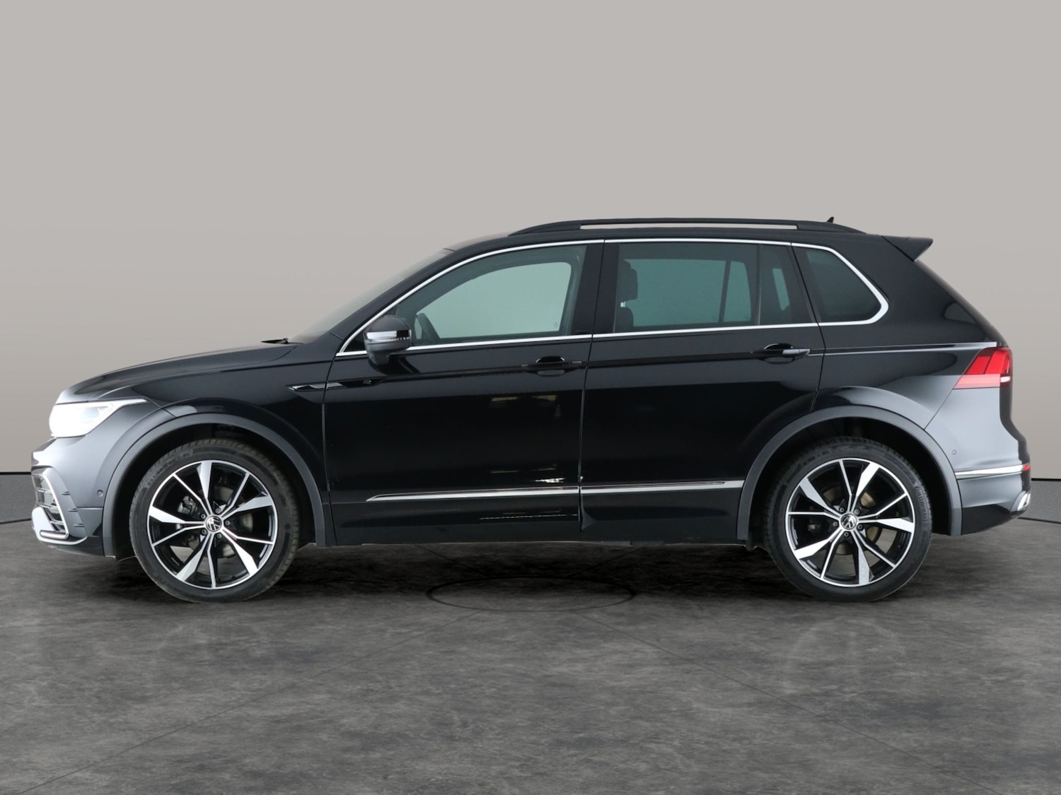Used Volkswagen Tiguan 2023 for sale - 76707052: Photo 13