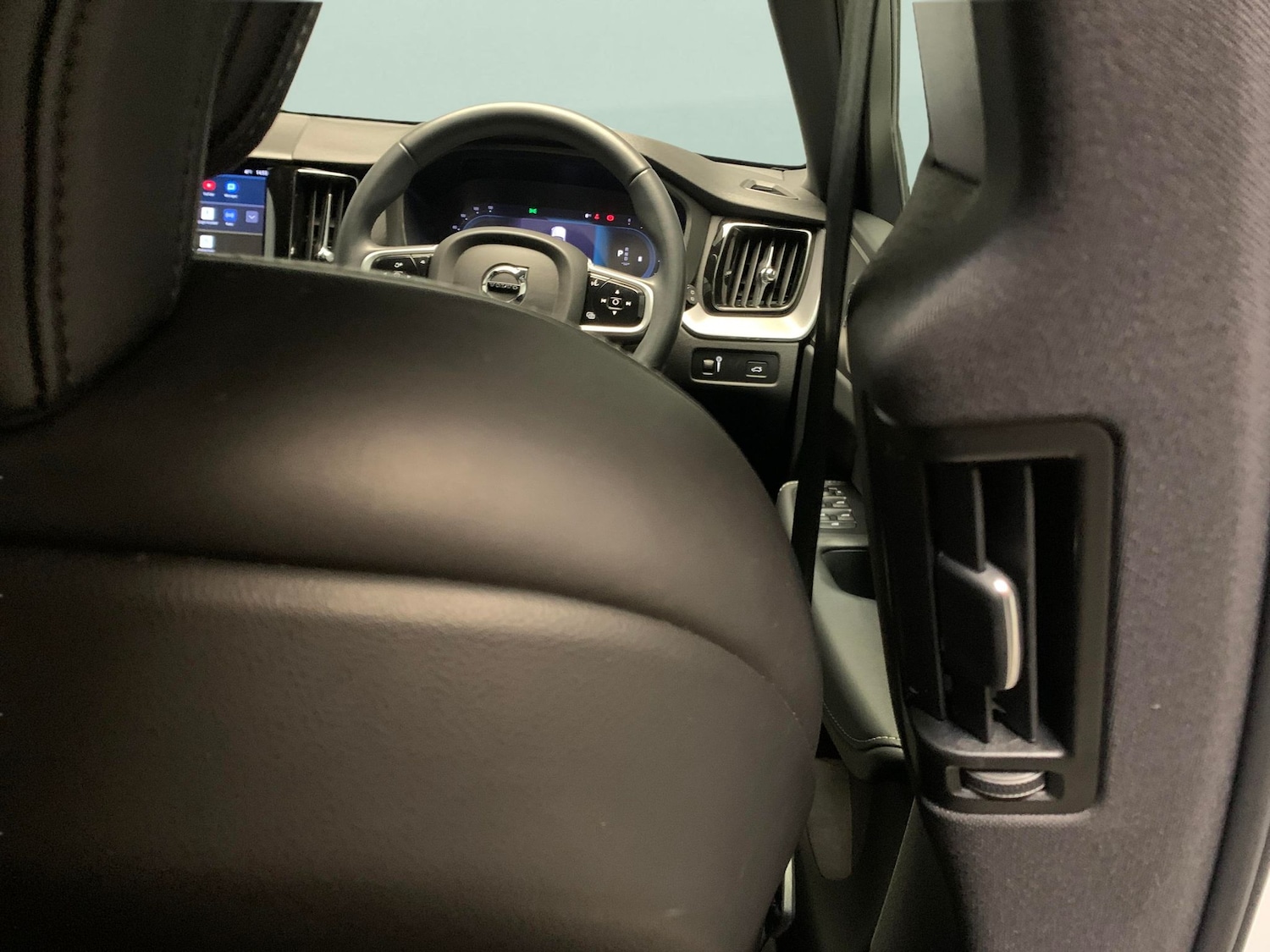 Used Volvo XC60 2021 for sale - 77255683: Photo 13