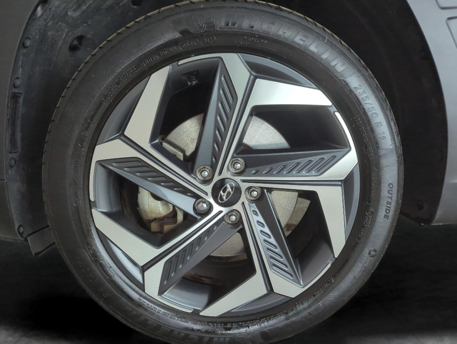 Used Hyundai TUCSON for sale - 77902103: Photo 31