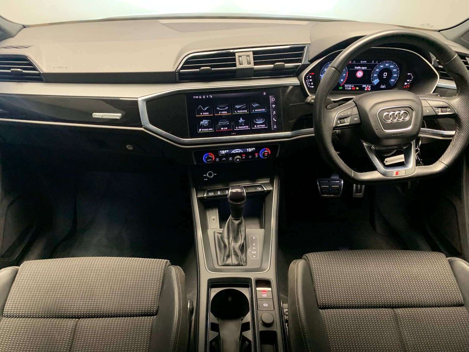 Used Audi Q3 2022 for sale - 77472273: Photo 6