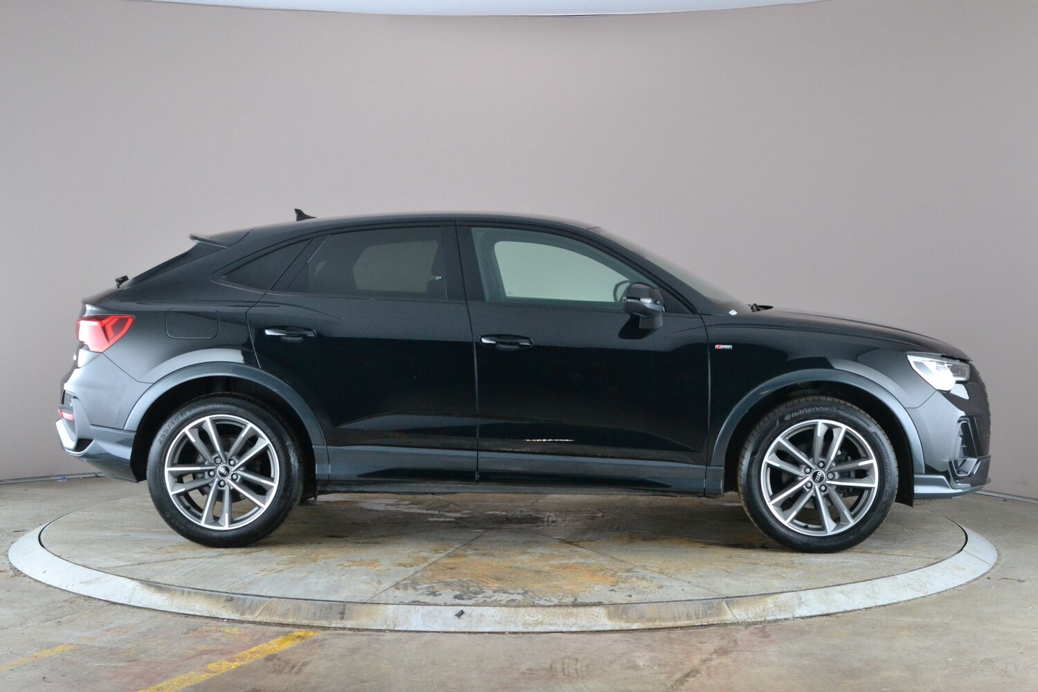 Used Audi Q3 2022 for sale - 77472273: Photo 8