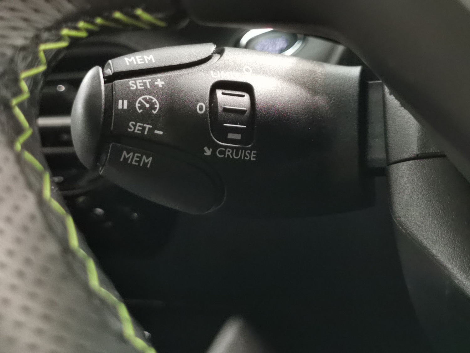 Used Peugeot 2008 2024 for sale - 77743980: Photo 20