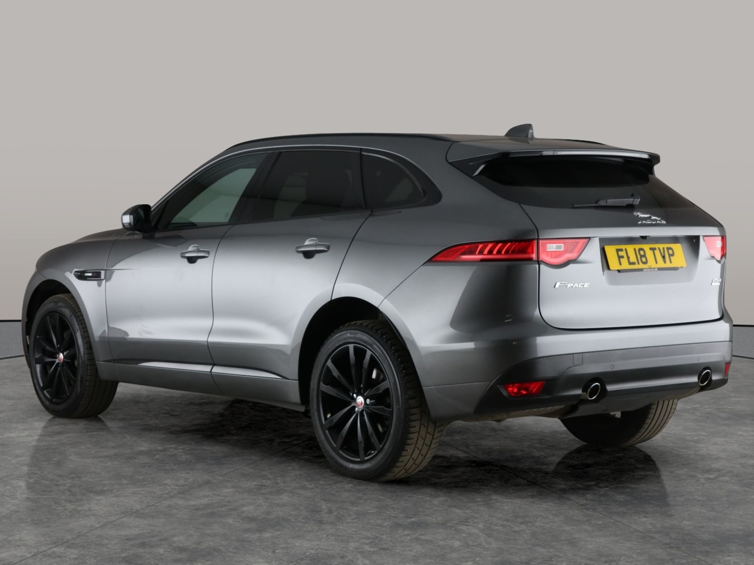 Used Jaguar F-Pace 2018 for sale - 76525969: Photo 12