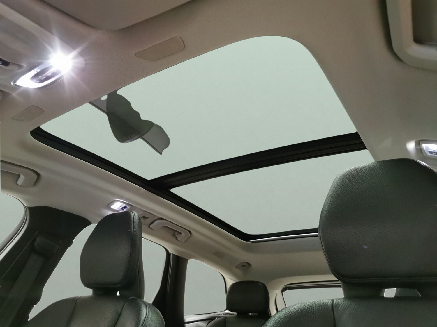 Used Volvo XC60 2021 for sale - 77686116: Photo 5