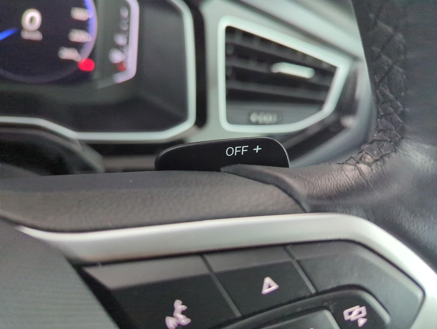 Used Volkswagen Taigo for sale - 77475438: Photo 20