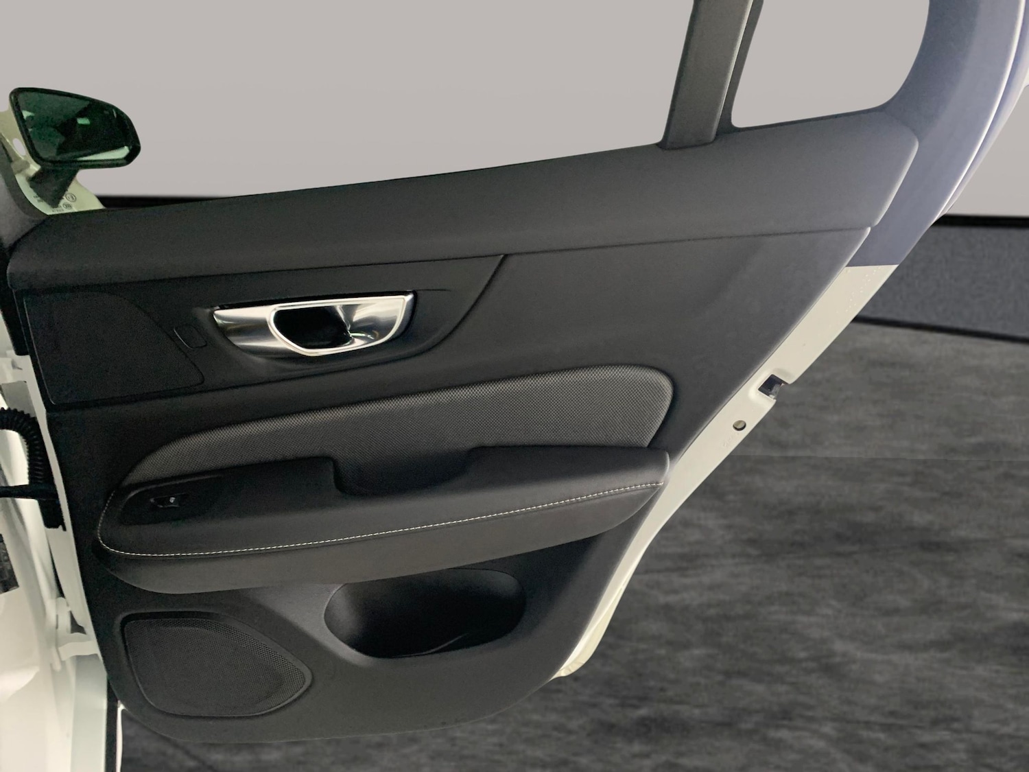 Used Volvo V60 for sale - 76859751: Photo 34