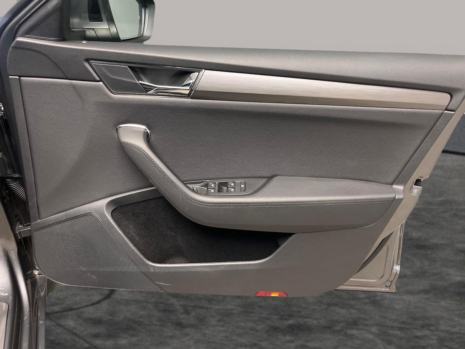 Used Skoda Superb 2023 for sale - 77715912: Photo 28