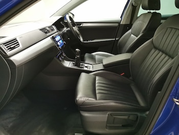 Used Skoda Superb 2020 for sale - 76312782: Photo